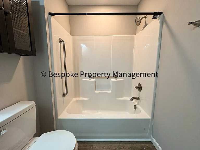 31-41 Goliath Dr — Photo 14