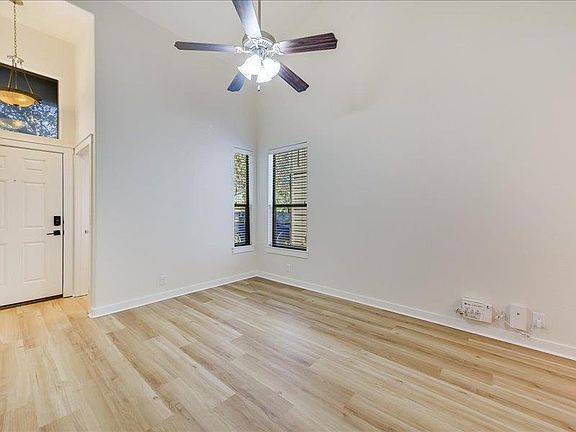 4th image of 2101 Rivers Edge Way APT 29