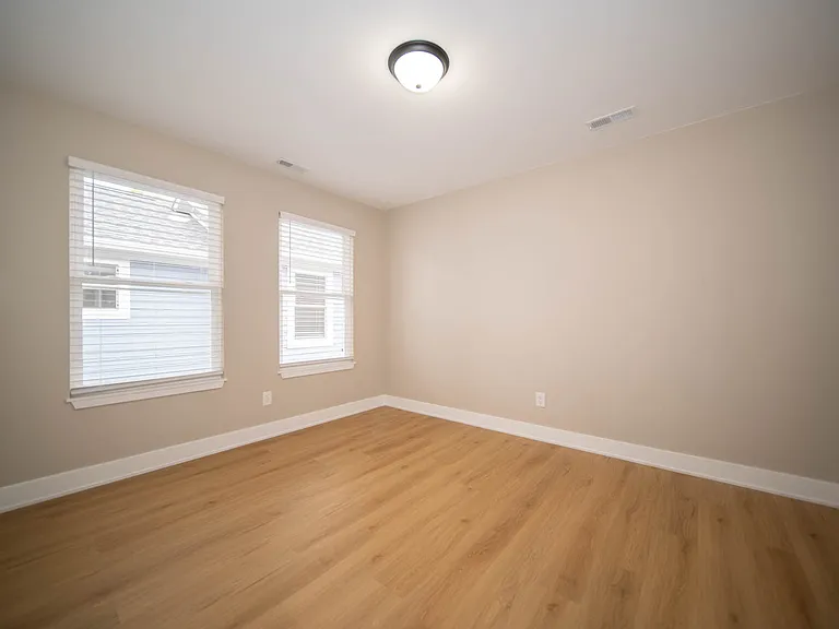 4816 Norwaldo Ave — Photo 14