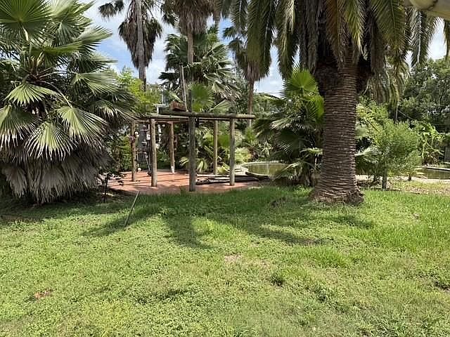 1st image of 1813 Cove Park Dr