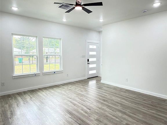 5th image of 7502 Laura Koppe Rd #A