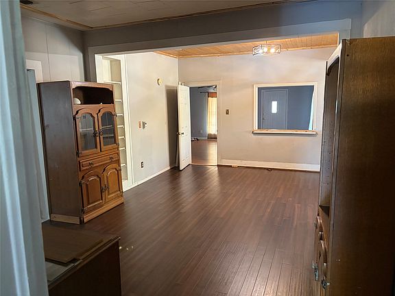 4th image of 704 W Walcott Ave