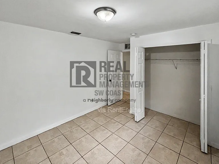 127 John Ave S — Photo 12