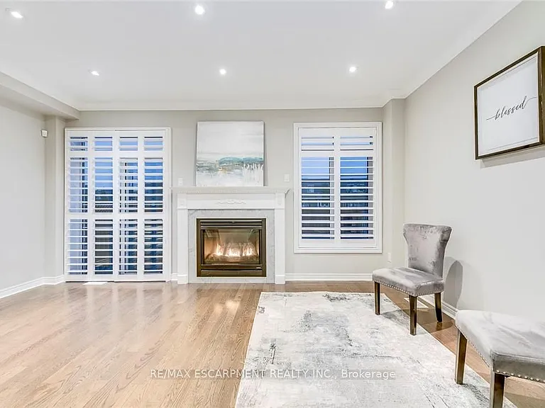 3087 Eberly Woods Dr — Photo 17