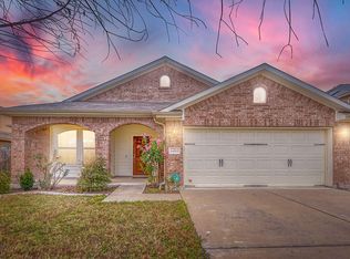 1007 Papaya Cv, Hutto, TX 78634