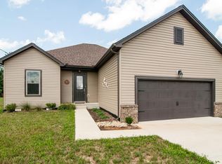 17044 Plantation Way, Bon Aqua, TN 37025