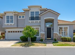 12076 Silver Point Ln, Gold River, CA 95670
