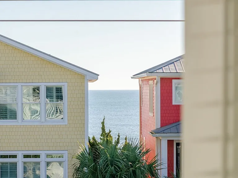 507 N Fort Fisher Blvd — Photo 32