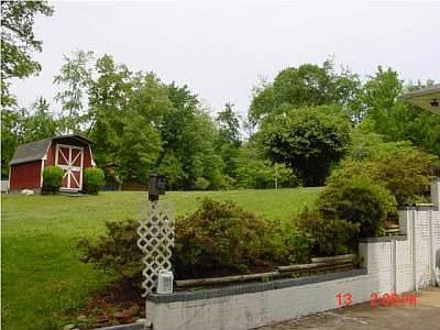3rd image of 2403 Buffalo Ln