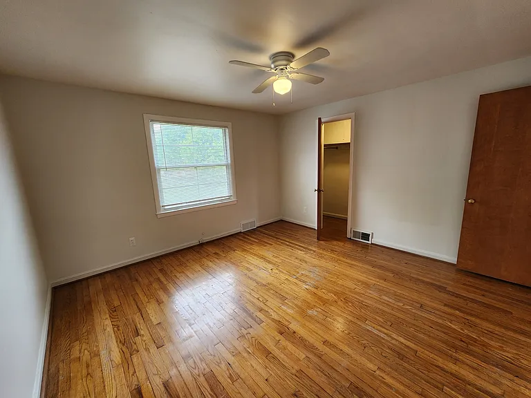 921 Vernier Rd #1 — Photo 14