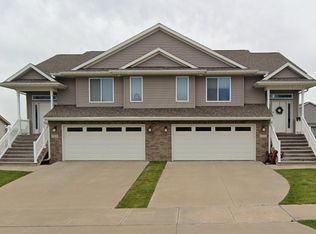 1220 Mary Ln, North Liberty, IA 52317