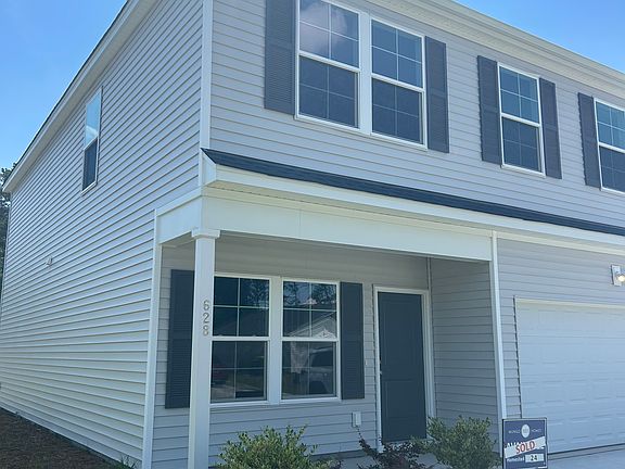 2nd image of 628 Parker Ct