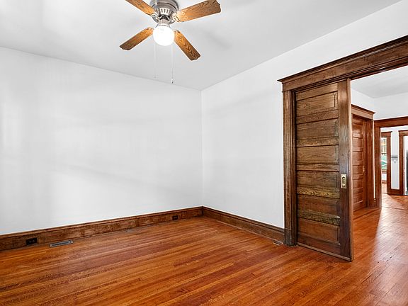 4th image of 3022-3024 Shenandoah Ave #1F