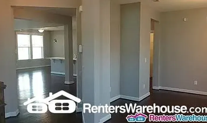 5 bed, 3.5 bath, 3559 sqft, $2,995 — Photo 2