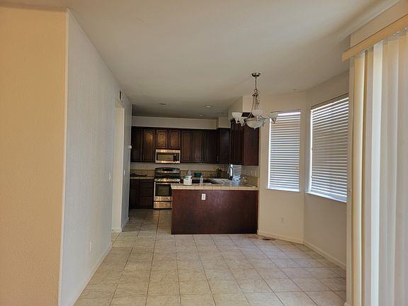 4th image of 2089 New Hampshire Way