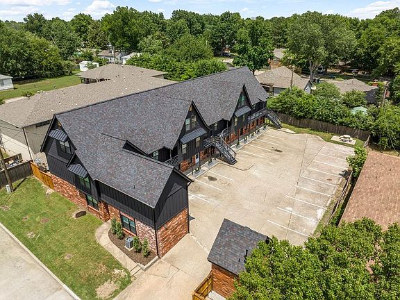 3rd image of 3711 S Indianapolis Ave #11