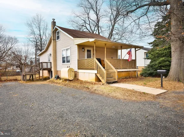 930 Excelsior Ave, Croydon, PA 19021