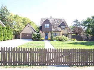 23 S Virginia Ave, Mason City, IA 50401