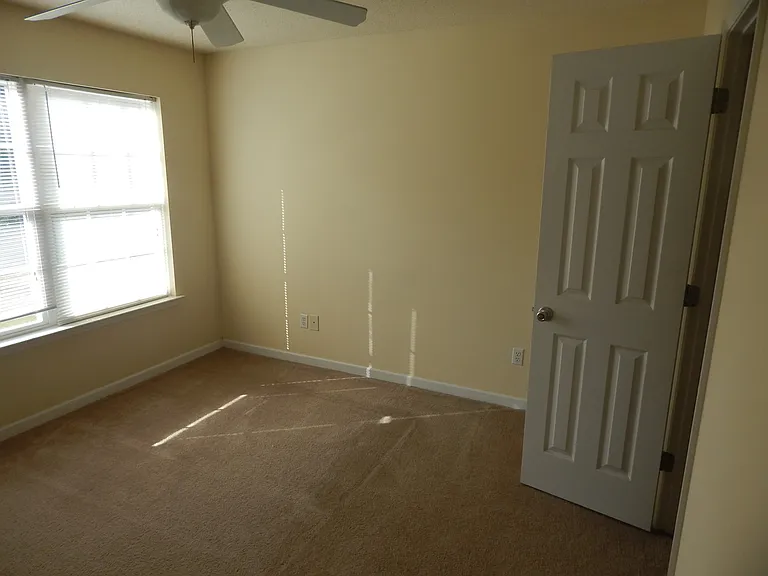 149 W Main St — Photo 6