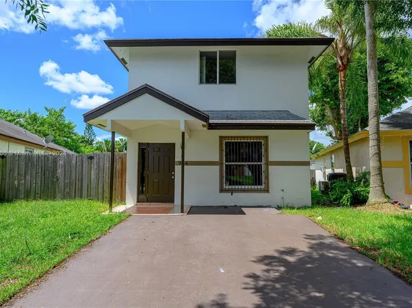 966 SW 8th Pl, Florida City, FL 33034
