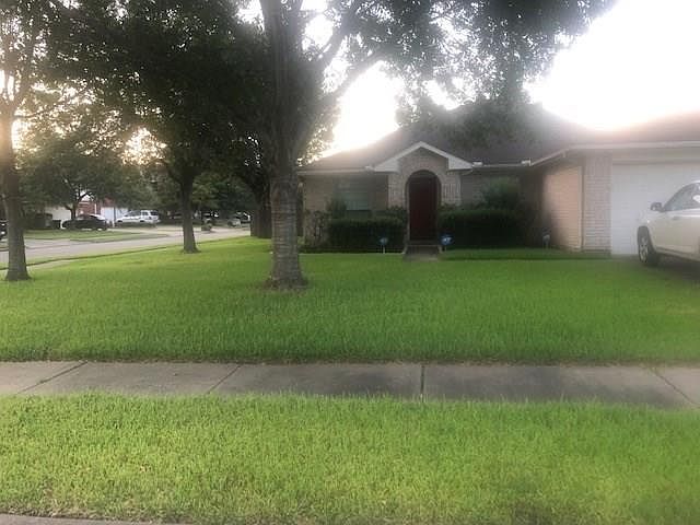 1st image of 15618 Possum Kingdom Ln