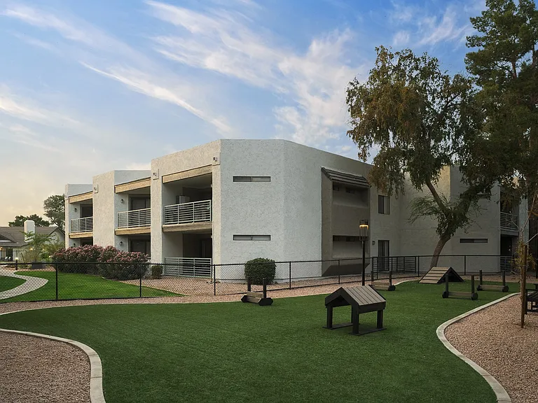 The Joshua Apartments — Photo 44