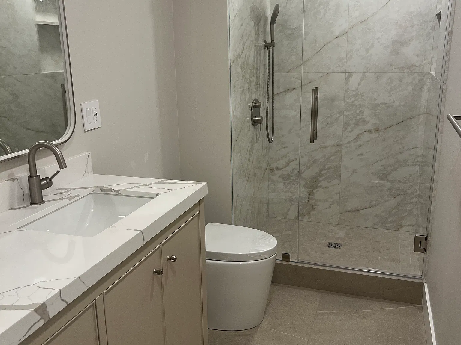 5698 Hollyleaf Ln — Photo 4
