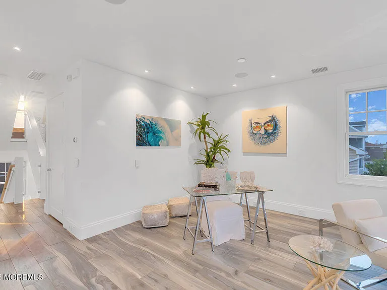985 Ocean Ave — Photo 107
