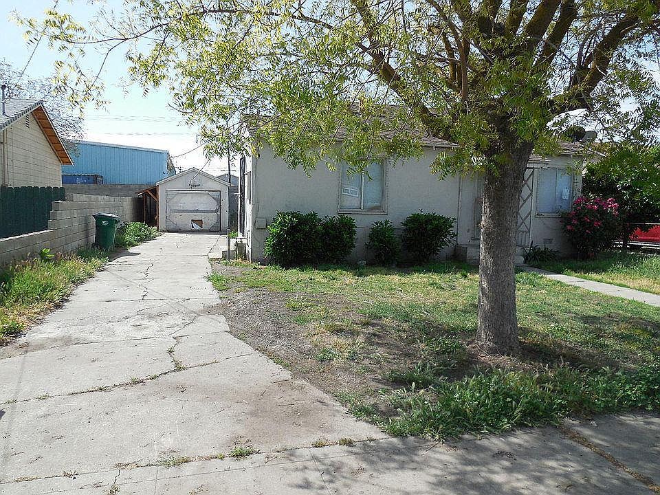 1st image of 2344 E Lindsay St