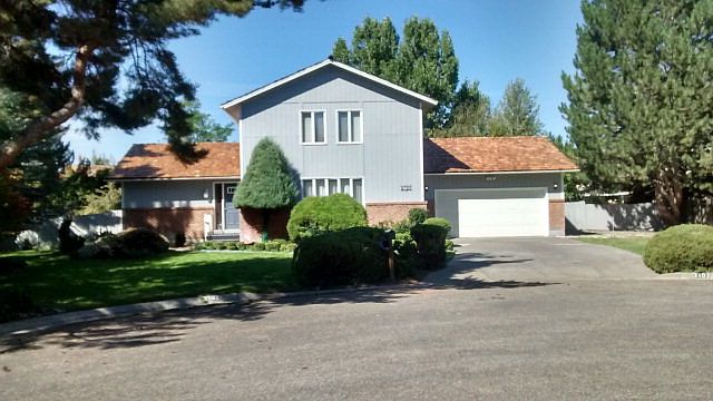 1st image of 3102 Merlin Dr