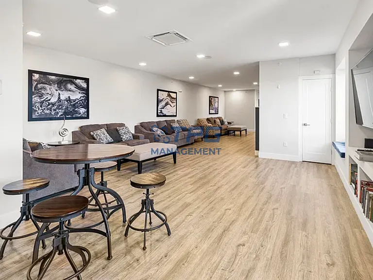 62 69th St #203 — Photo 3