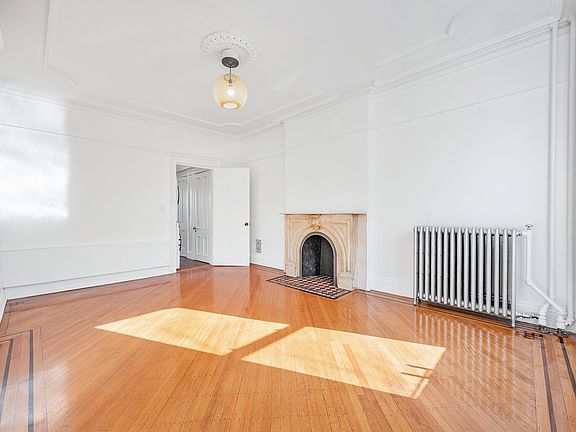 2nd image of 172 Washington Park #2