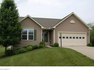 528 Country View Pkwy, Northfield, OH 44067