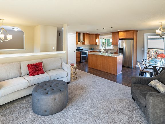 Light & Bright Great Room