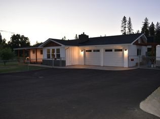 3990 Jerome Prairie Rd, Grants Pass, OR 97527