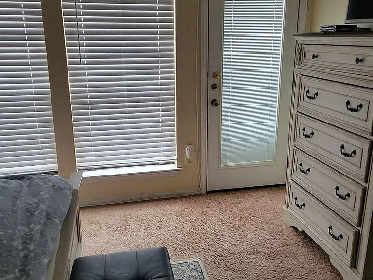 703 Skyline Dr — Photo 19