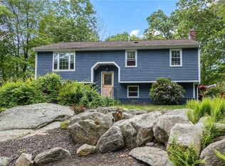 14 Jackson School House Rd, Glocester, RI 02814