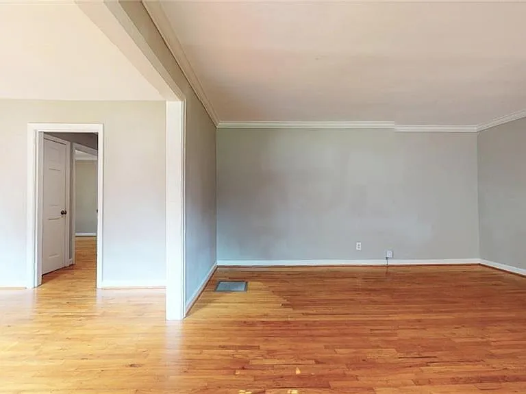 1674 Beacon Hill Blvd — Photo 18