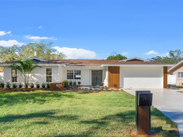 1078 Damrosch St, Largo, FL 33771