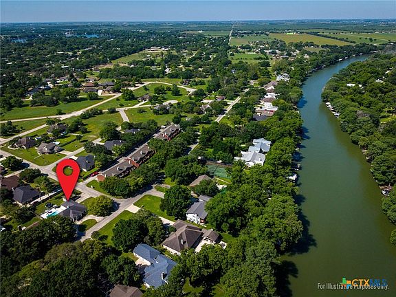 5th image of 601 Woodlake Dr