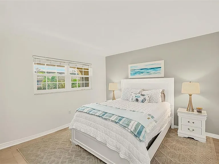 147 Bluff View Dr #304 — Photo 15