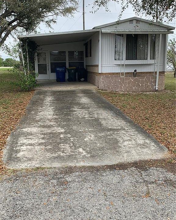 2nd image of 132 Citrus Lakes Dr