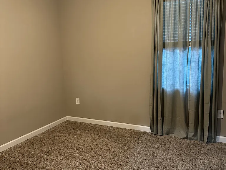 3910 N 301st Ln — Photo 7