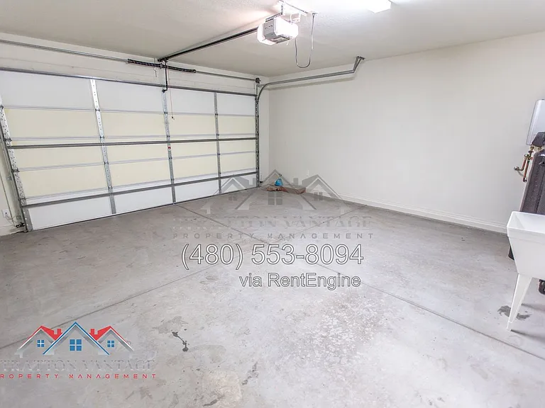 3759 N Astoria Dr — Photo 12