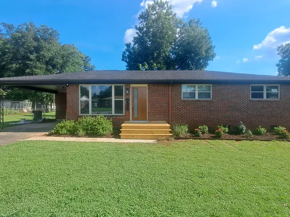 4305 Hunt Dr NW, Huntsville, AL 35816