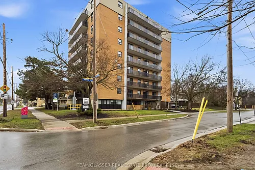 498 Queens Ave #802 Photo 1