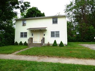 26-28 Daniel St, Indian Orchard, MA 01151