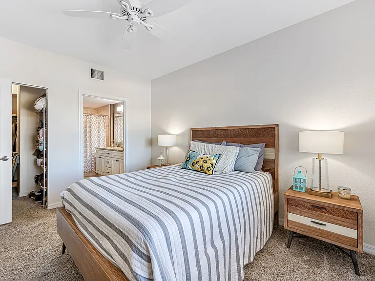 13180 Bella Casa Circle 379 — Photo 15