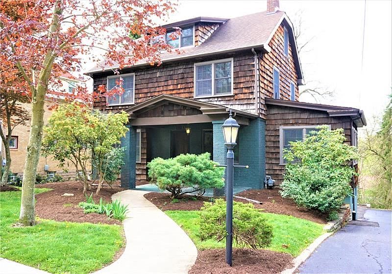 1st image of 260 Jefferson Dr