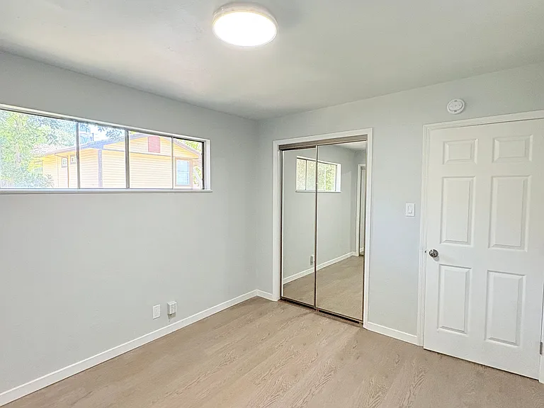 312 University Ave #7 — Photo 3